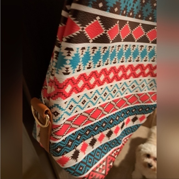 Boho Aztec Vegan Leather Weekender Bag - Picture 5 of 10
